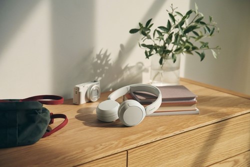 Koptelefoon Sony WHCH520 draadloos Bluetooth over ear wit-2